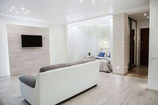 Апартаменты DayNight Apartments on Generala Beloborodova Витебск Апартаменты-20